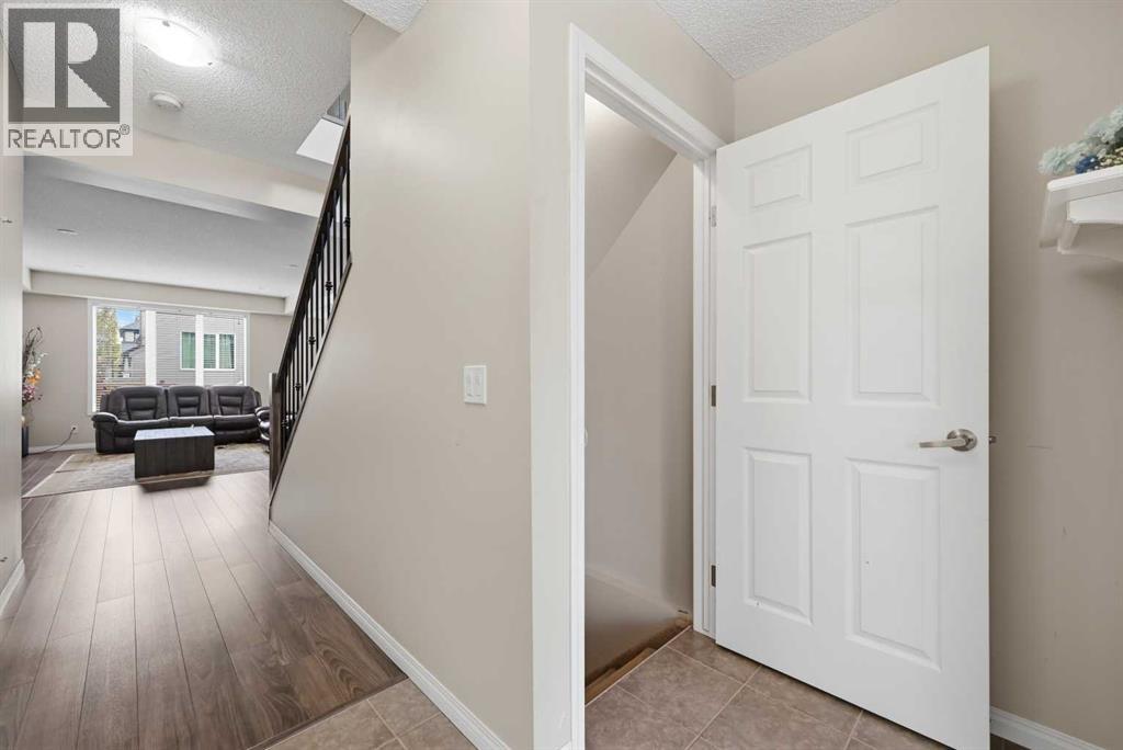 146 Windwood Grove SW, Airdrie, Alberta  T4B 3S8 - Photo 18 - A2331473