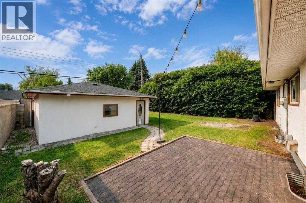 39 Healy Drive SW, Calgary, Alberta  T2V 2Z8 - Photo 32 - A2331950