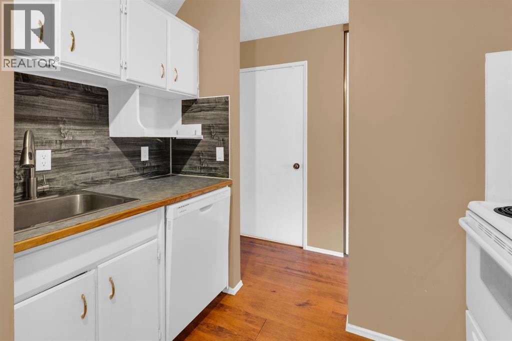 3204, 4001c 49 Street NW, Calgary, Alberta  T3A 2C9 - Photo 11 - A2333276