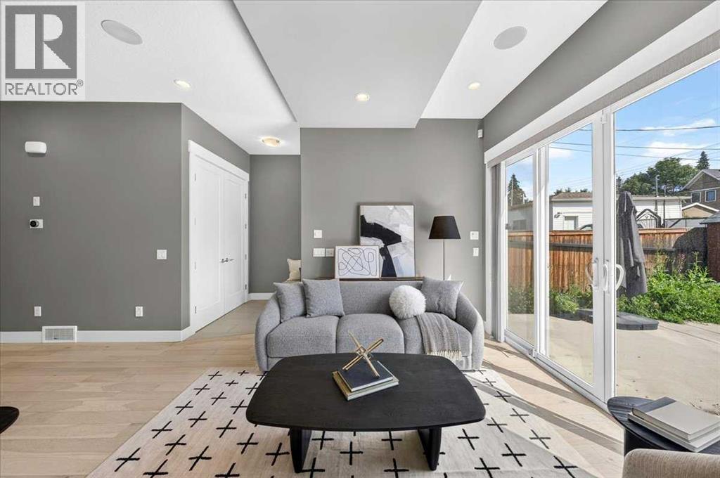 217 32 Avenue NW, Calgary, Alberta  T2M 2P8 - Photo 17 - A2333284