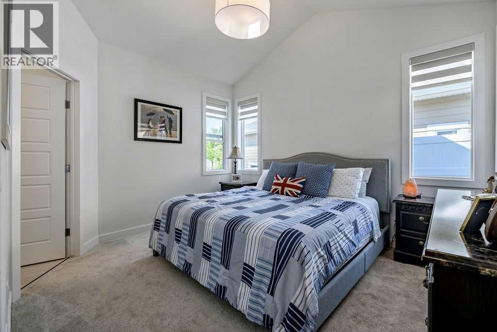 50 Drake Landing Square, Okotoks, Alberta  T1S 0R4 - Photo 16 - A2334644