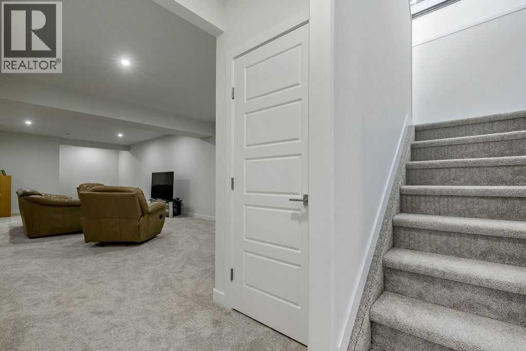 50 Drake Landing Square, Okotoks, Alberta  T1S 0R4 - Photo 24 - A2334644