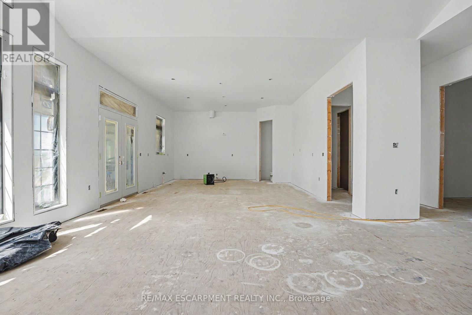 455 Mines Road, Haldimand, Ontario N3W 1X6 - Photo 7 - X13642262