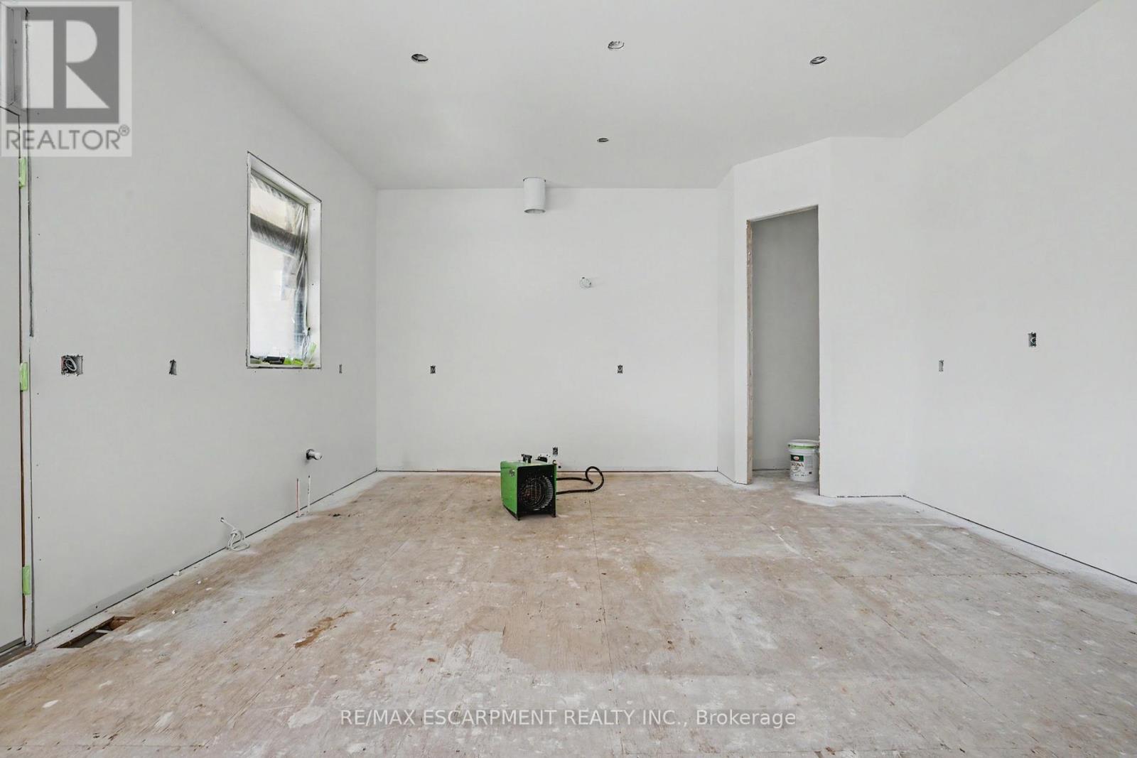 455 Mines Road, Haldimand, Ontario N3W 1X6 - Photo 8 - X13642262