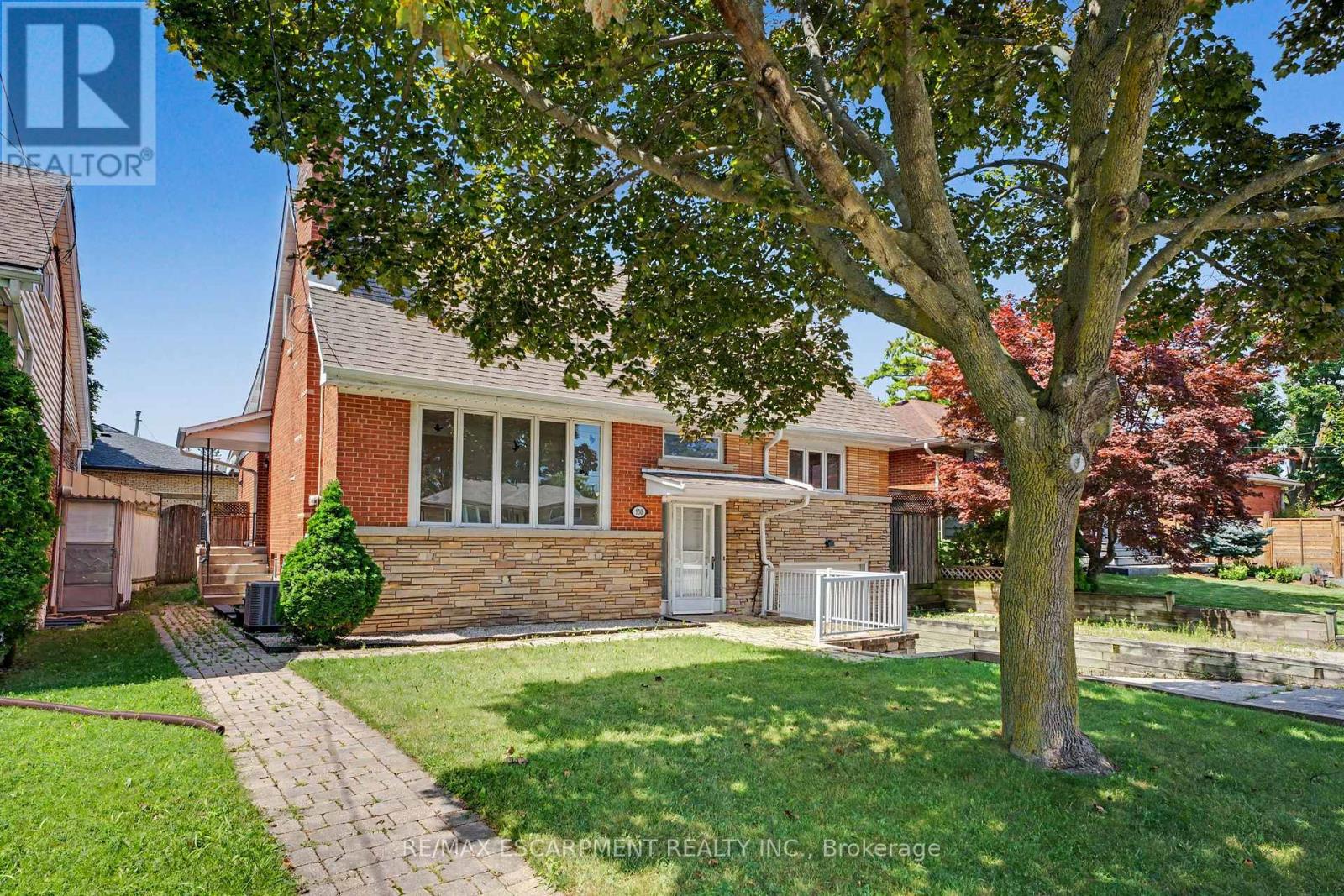 100 Hardale Crescent, Hamilton, Ontario  L8T 1Y3 - Photo 2 - X13642312