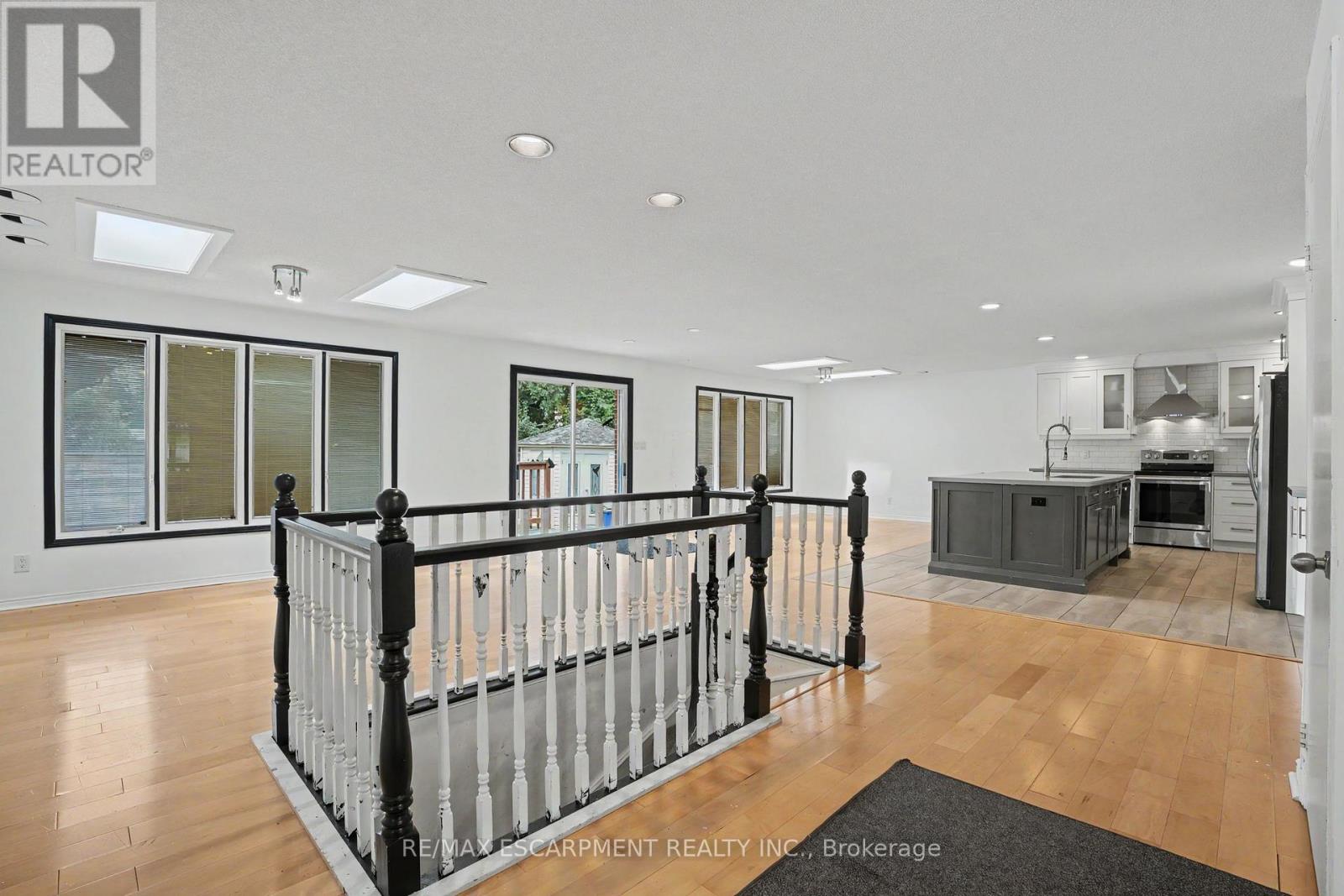 100 Hardale Crescent, Hamilton, Ontario  L8T 1Y3 - Photo 7 - X13642312