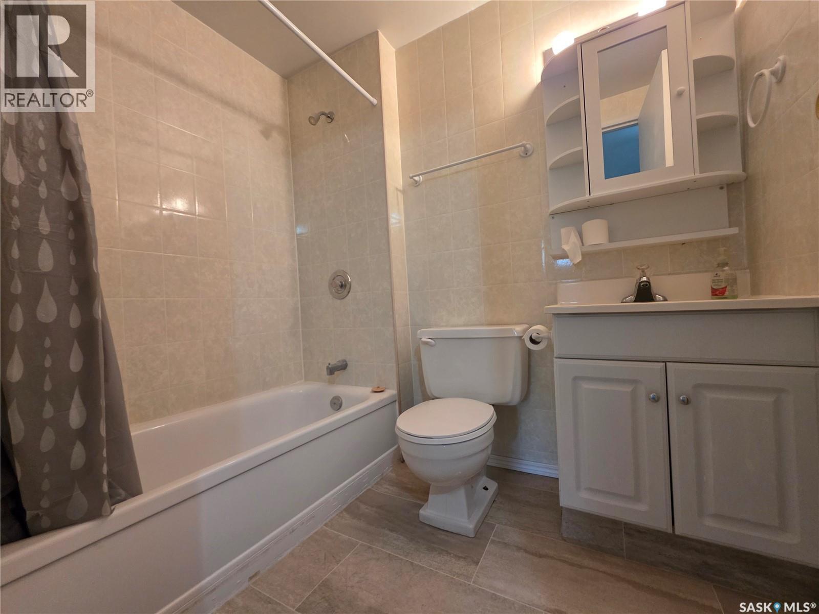 1119 Chaplin Street E, Swift Current, Saskatchewan  S9H 1J9 - Photo 19 - SK044539