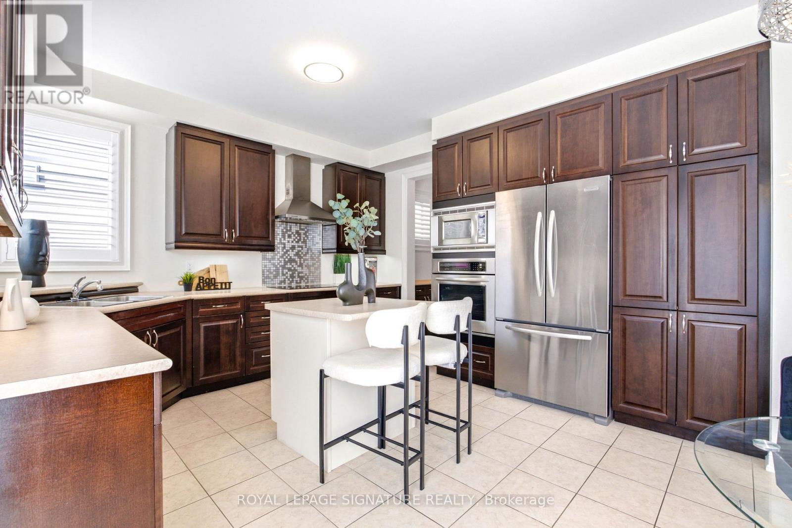 22 Northcastle Crescent, Whitby, Ontario  L1M 0H8 - Photo 13 - E13640374