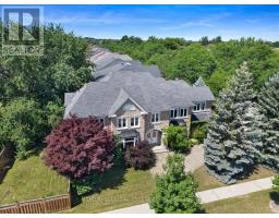 22 FERN AVENUE, Richmond Hill, Ontario
