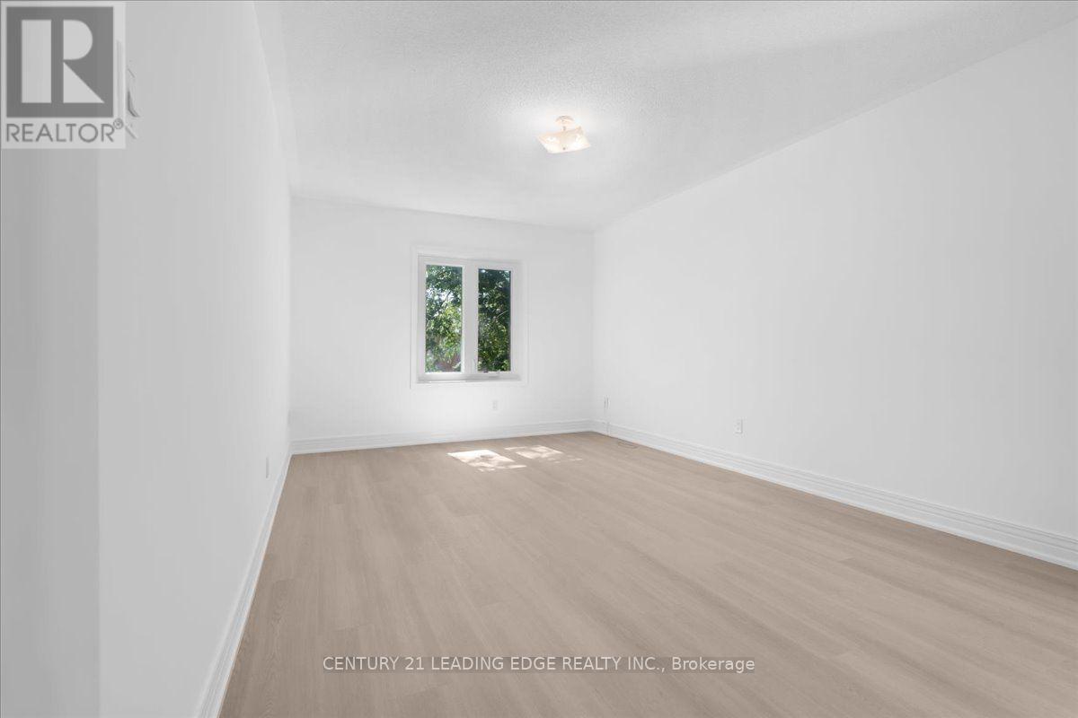 22 Fern Avenue, Richmond Hill, Ontario  L4B 3R6 - Photo 27 - N13638596