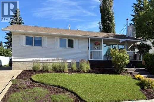 134 Wiltshire Boulevard, Red Deer, Alberta  T4N 6B6 - Photo 1 - A2320410