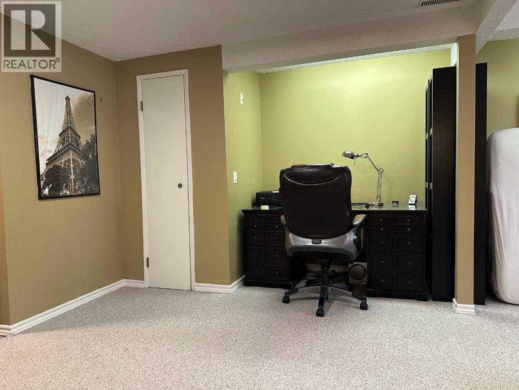 134 Wiltshire Boulevard, Red Deer, Alberta  T4N 6B6 - Photo 28 - A2320410