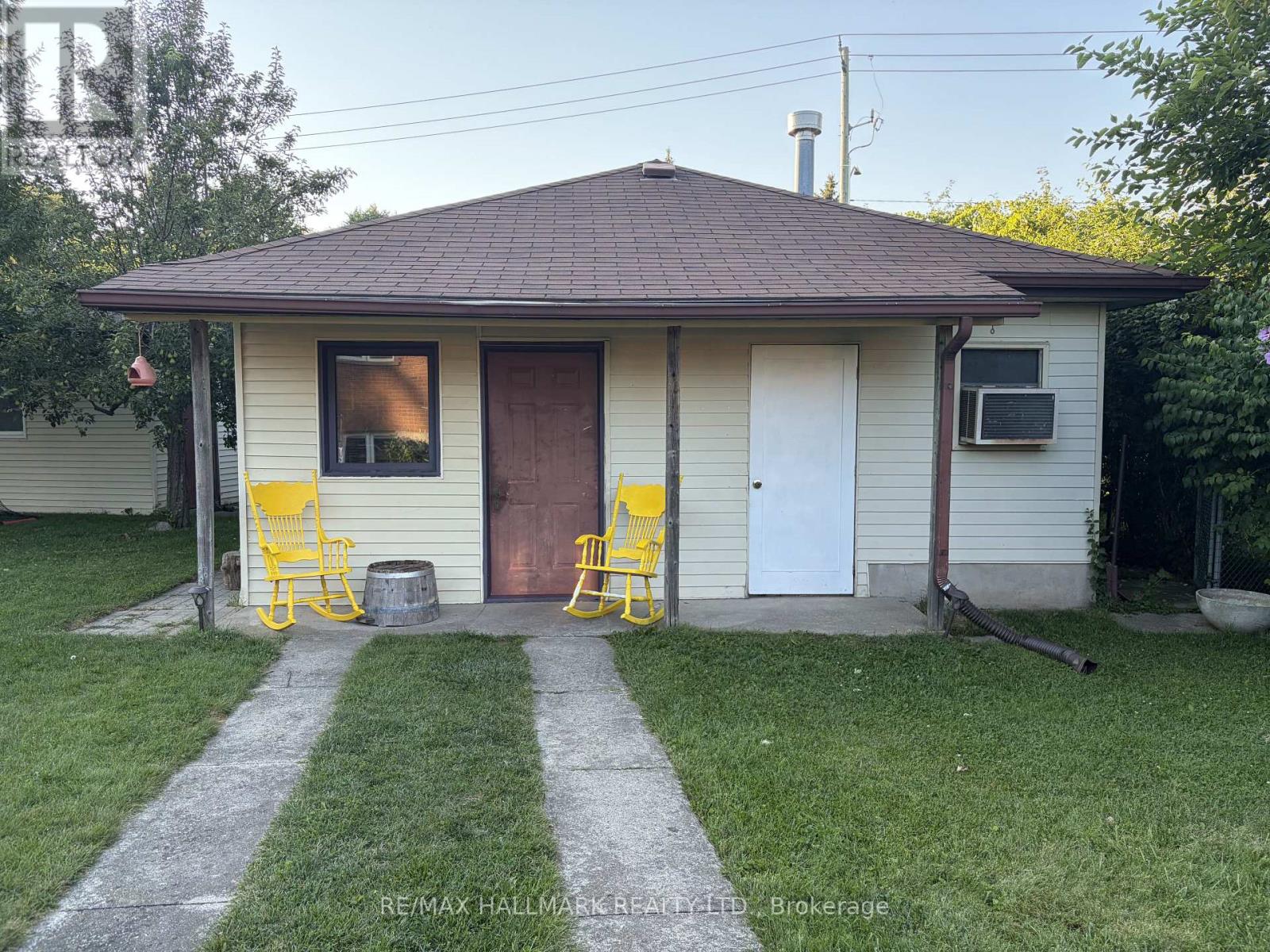 32 Warwick Court, Kitchener, Ontario  N2E 2P1 - Photo 33 - X13640254