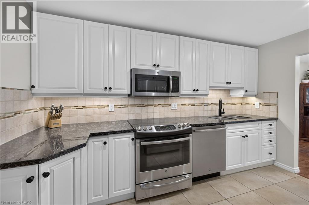 30 Regent Avenue Unit# 56, Hamilton, Ontario  L9B 1B3 - Photo 18 - 40852783