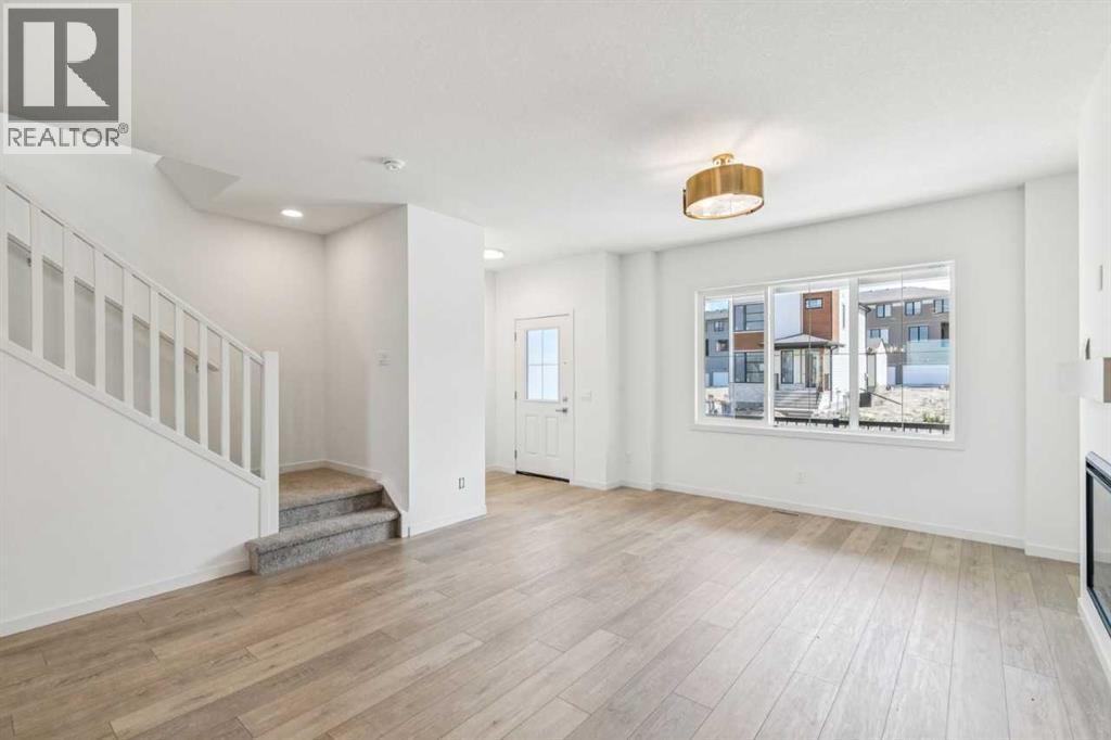 37 Bluerock Hill SW, Calgary, Alberta  T2Y 0V8 - Photo 8 - A2332885