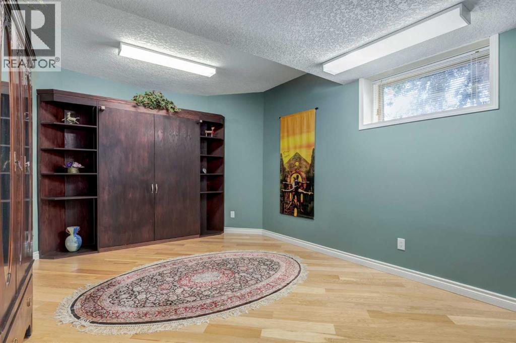 1001 East Chestermere Drive, Chestermere, Alberta  T1X 1A8 - Photo 40 - A2334436