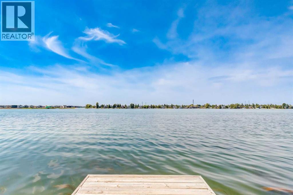 1001 East Chestermere Drive, Chestermere, Alberta  T1X 1A8 - Photo 49 - A2334436
