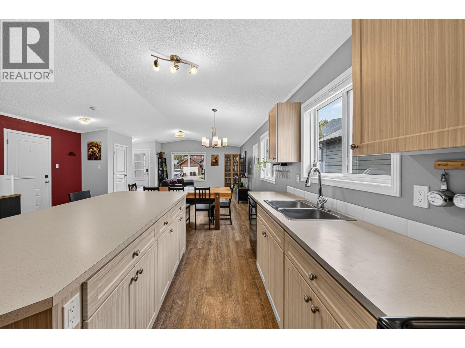 2064 Golden Eagle Drive, Sparwood, British Columbia  V0B 2G2 - Photo 18 - 10395781