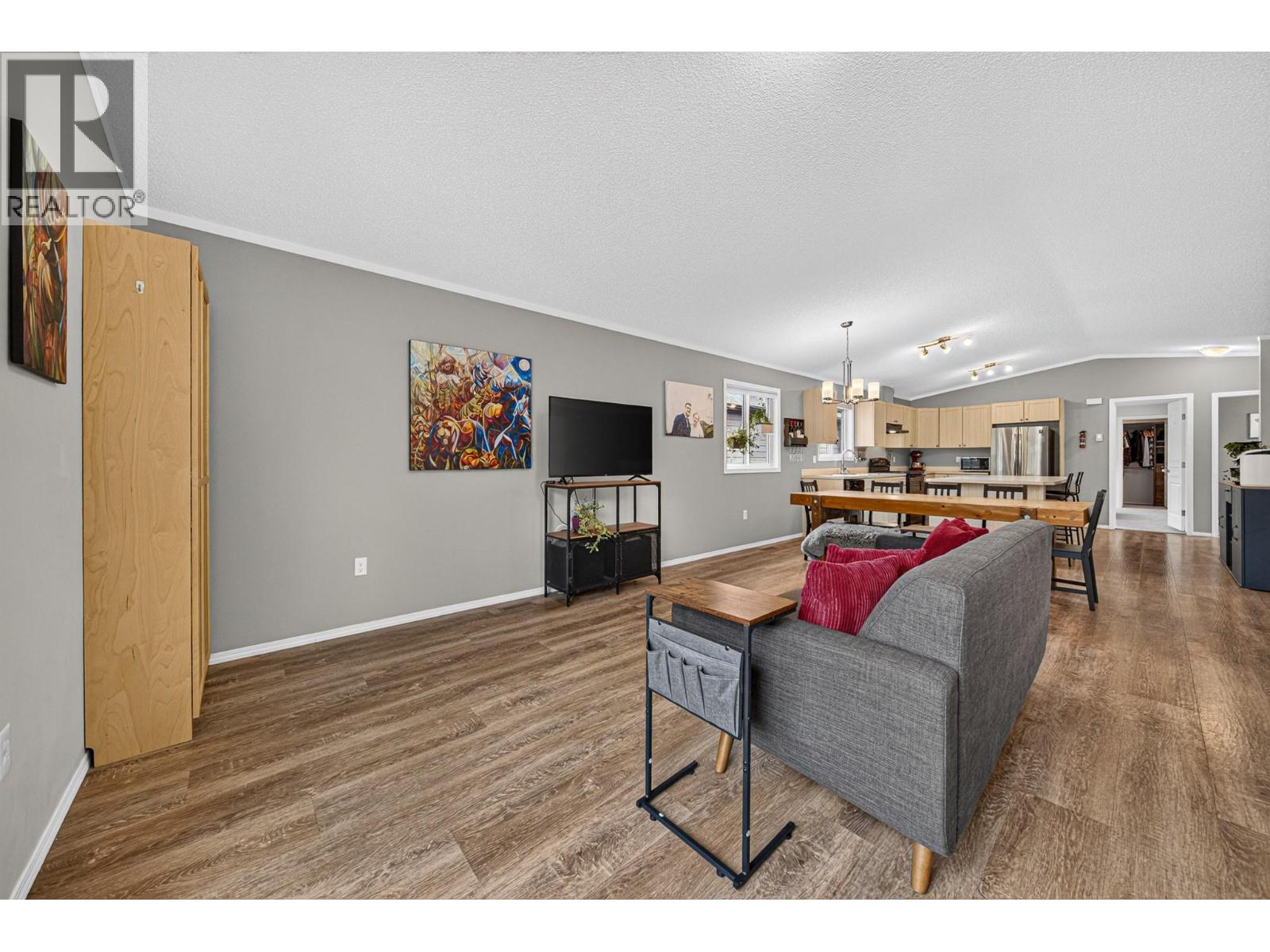 2064 Golden Eagle Drive, Sparwood, British Columbia  V0B 2G2 - Photo 4 - 10395781