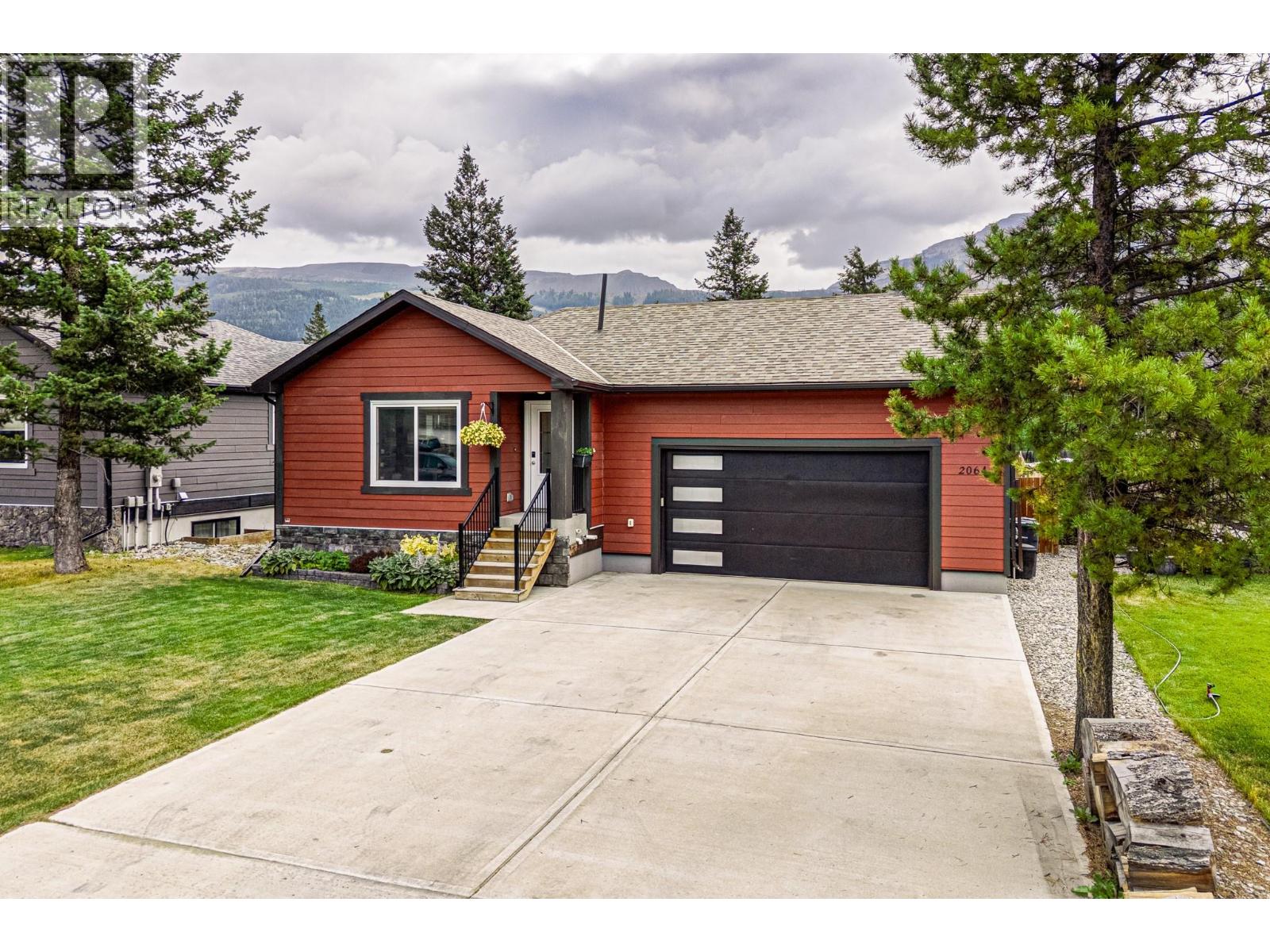 2064 Golden Eagle Drive, Sparwood, British Columbia  V0B 2G2 - Photo 60 - 10395781