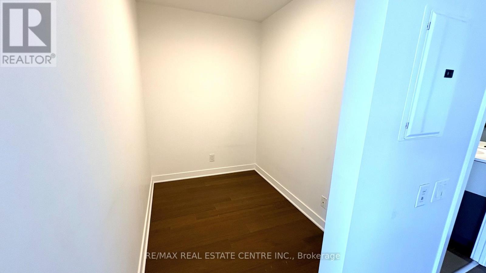4710 - 15 Grenville Street, Toronto, Ontario  M4Y 1A1 - Photo 10 - C13642408