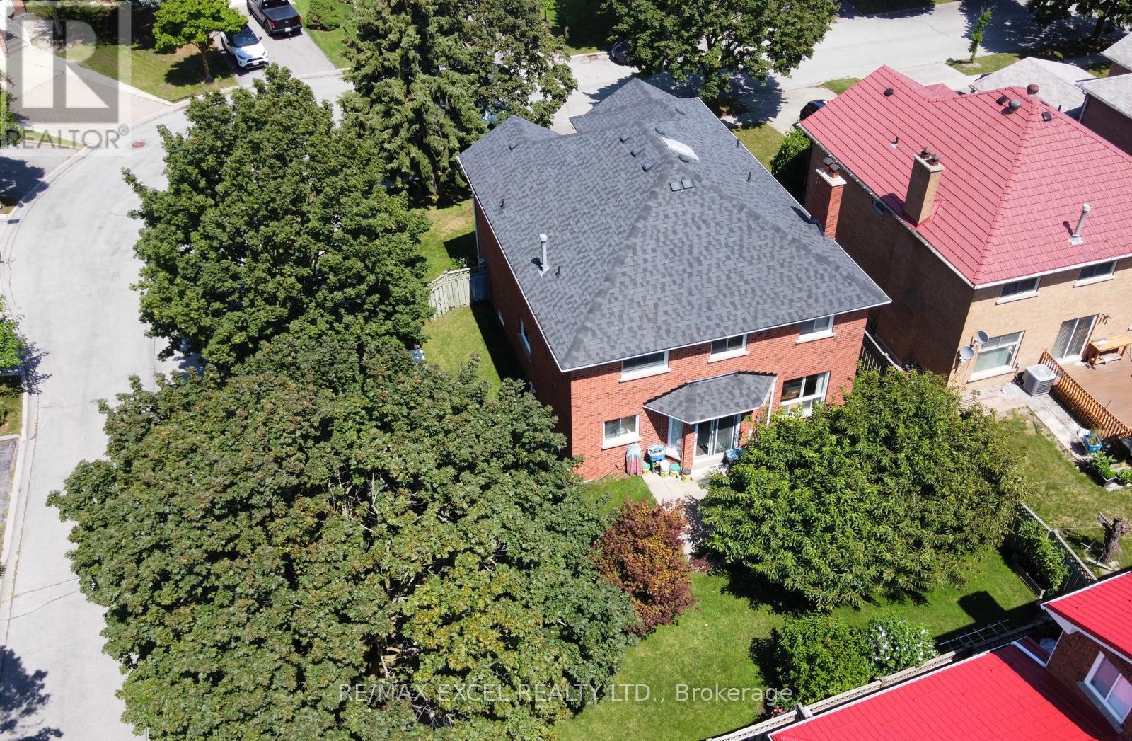 93 Olivewood Drive, Markham, Ontario  L3S 3E2 - Photo 3 - N13641754