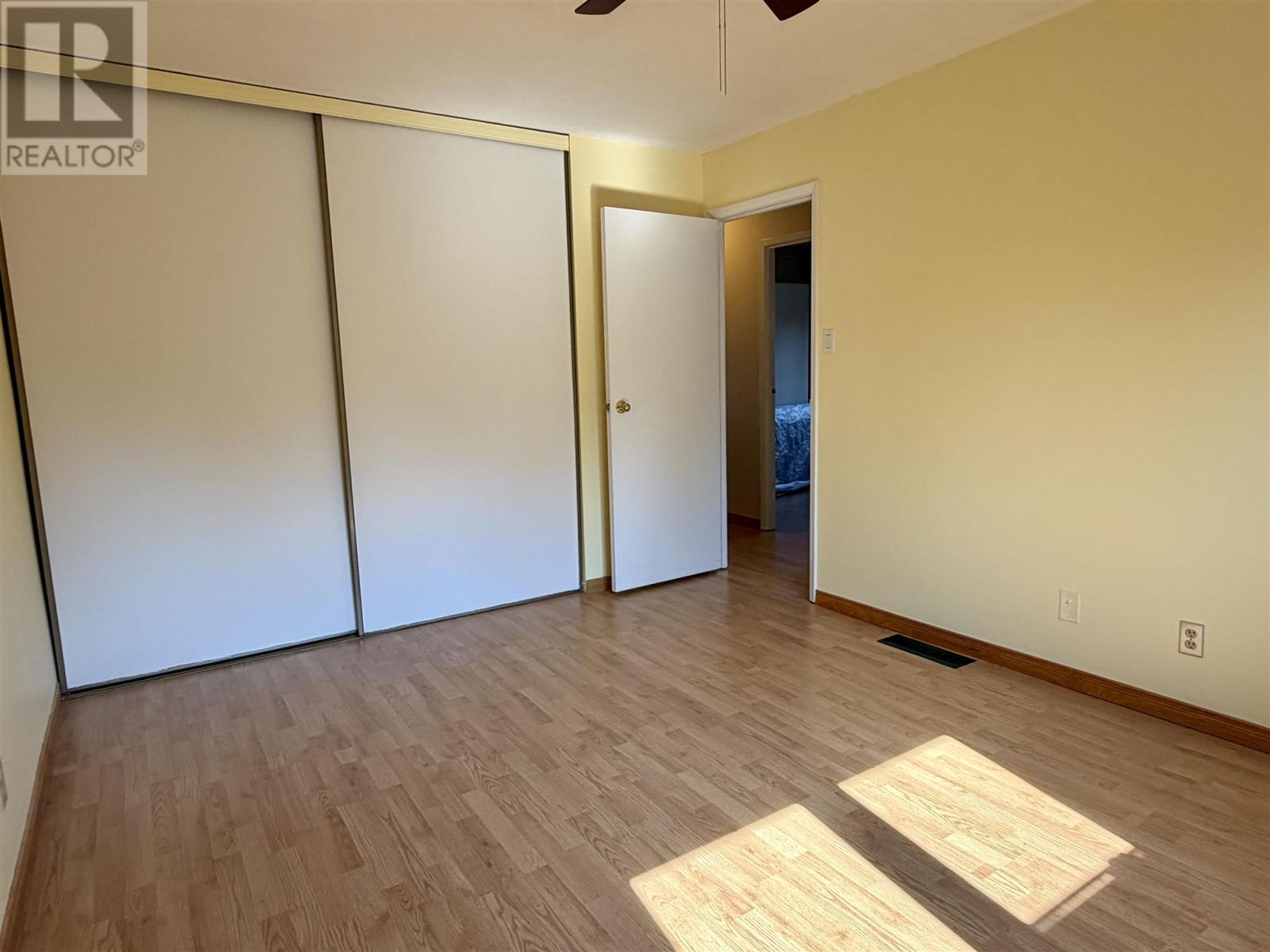 55 Esten Dr S, Elliot Lake, Ontario  P5A 3M9 - Photo 14 - SM262063