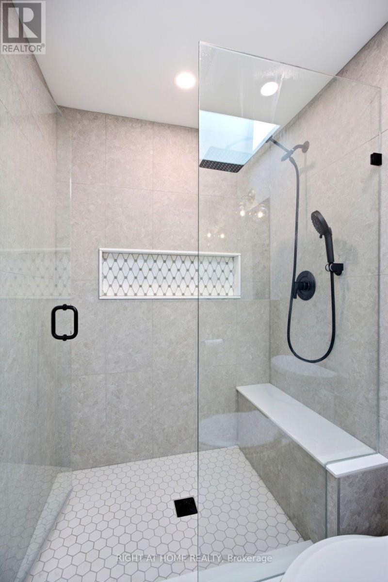 560 Tennyson Avenue, Oshawa, Ontario  L1H 3J8 - Photo 27 - E13634344