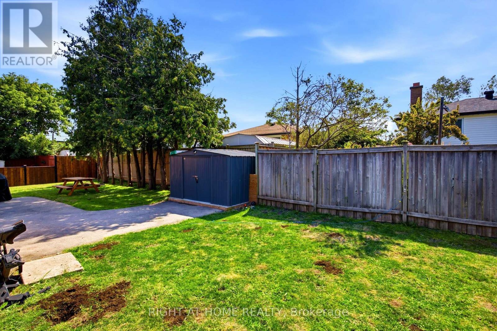 560 Tennyson Avenue, Oshawa, Ontario  L1H 3J8 - Photo 41 - E13634344