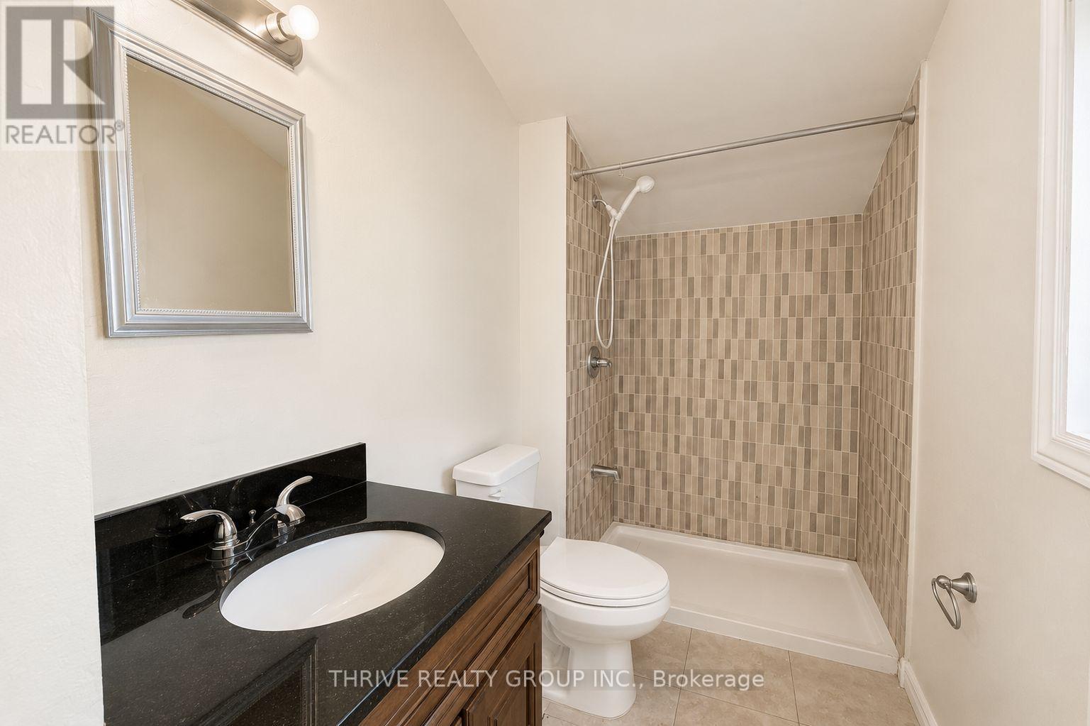 Rear - 220 Hamilton Road, London East, Ontario  N5Z 1R1 - Photo 5 - X13642418
