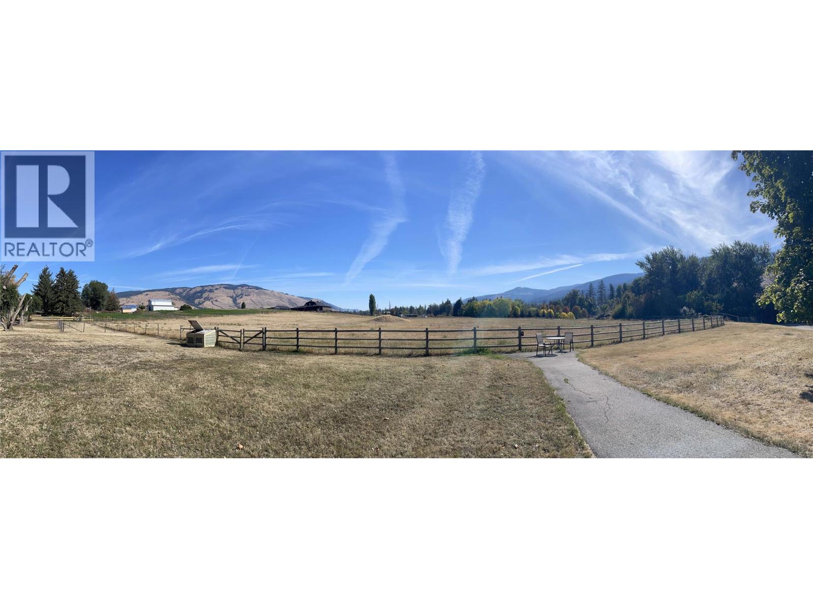 9102/9104/lot 3 Of 9108 Mackie Drive, Coldstream, British Columbia  V1B 1H1 - Photo 2 - 10396687