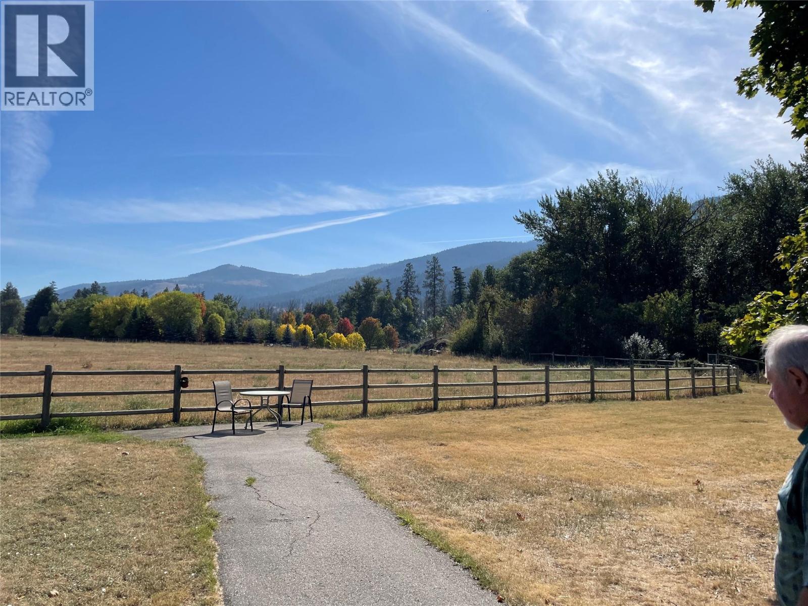 9102/9104/lot 3 Of 9108 Mackie Drive, Coldstream, British Columbia  V1B 1H1 - Photo 4 - 10396687