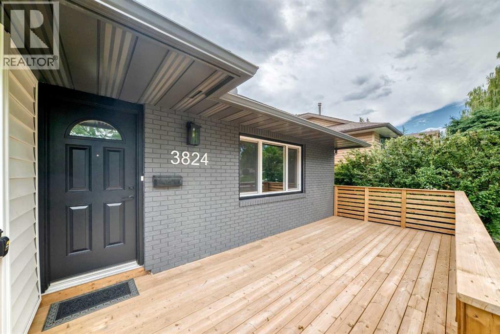 3824 Brooklyn Crescent NW, Calgary, Alberta  T2L 1H2 - Photo 2 - A2327487