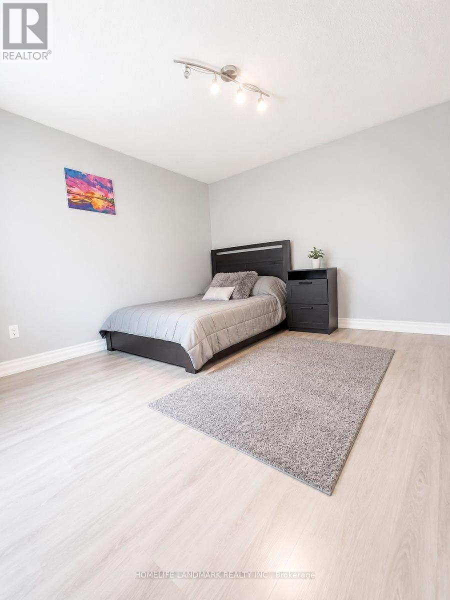 45 Sandusky Crescent, Aurora, Ontario  L4G 3N3 - Photo 9 - N13642460