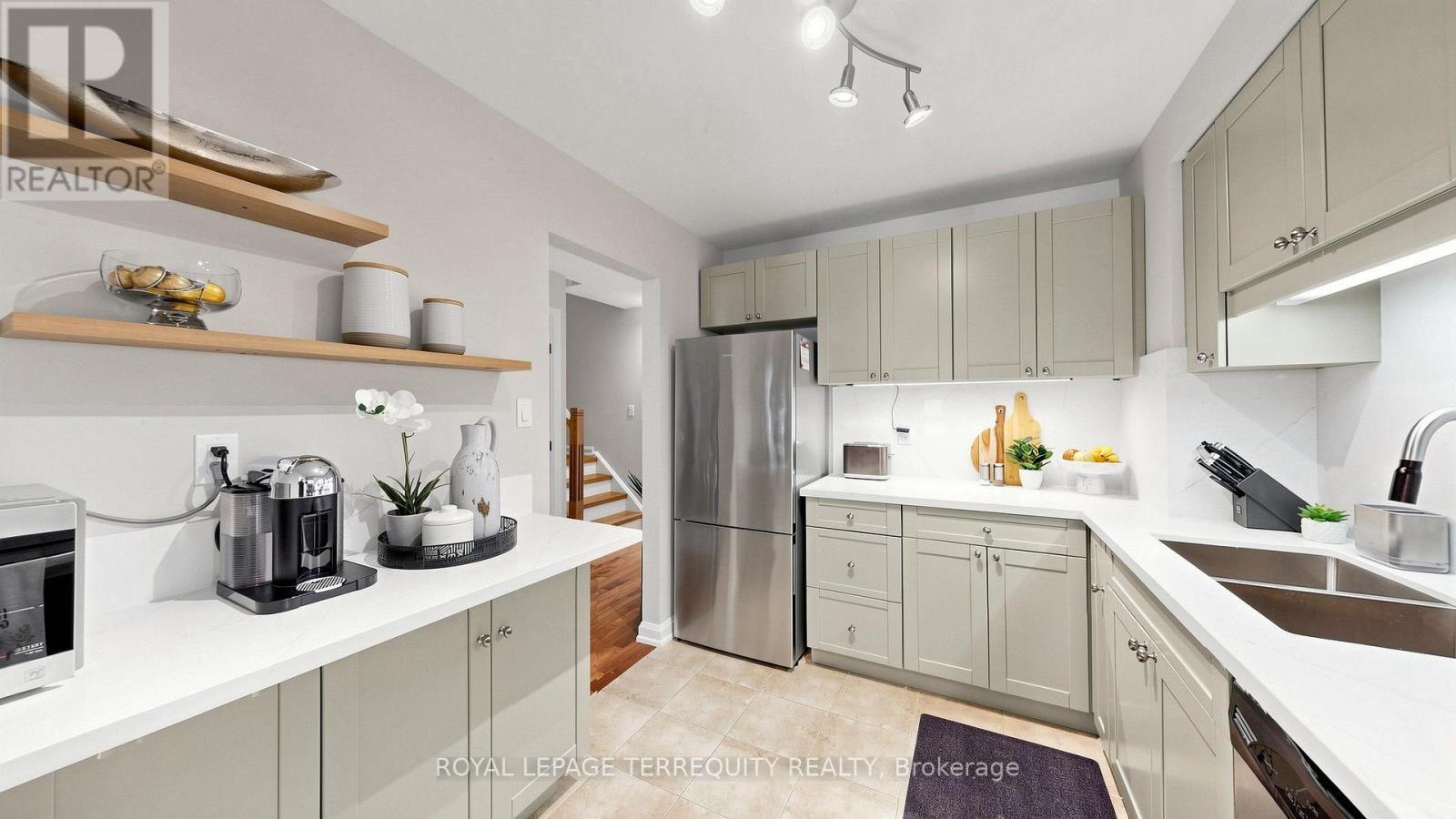 18 - 18 Morley Crescent, Brampton, Ontario  L6S 3K8 - Photo 11 - W13642440