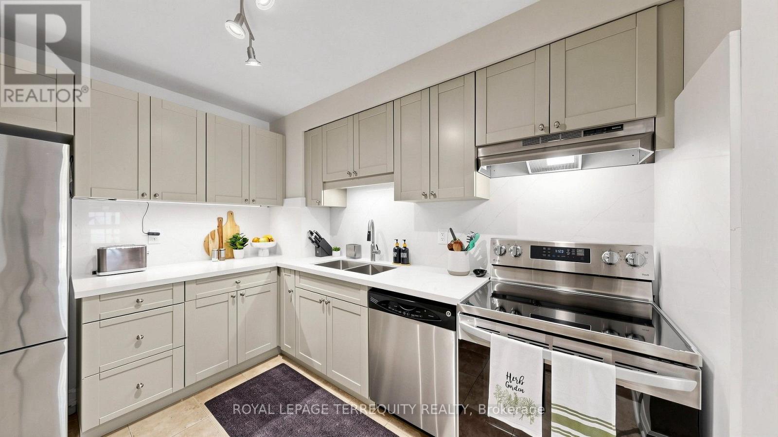18 - 18 Morley Crescent, Brampton, Ontario  L6S 3K8 - Photo 13 - W13642440