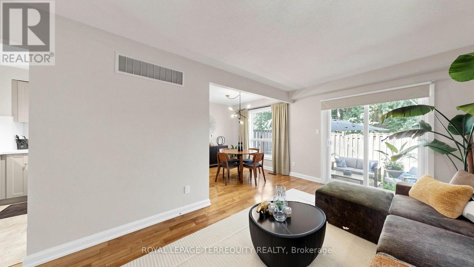 18 - 18 Morley Crescent, Brampton, Ontario  L6S 3K8 - Photo 5 - W13642440