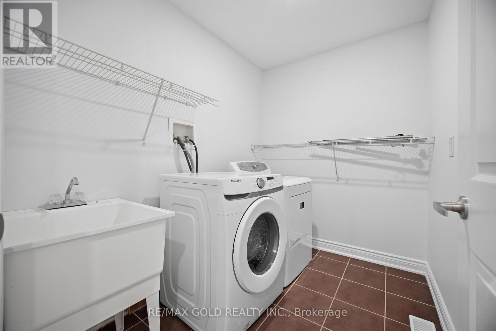 1071 Savoline Boulevard, Milton, Ontario  L9T 8N9 - Photo 11 - W13642448