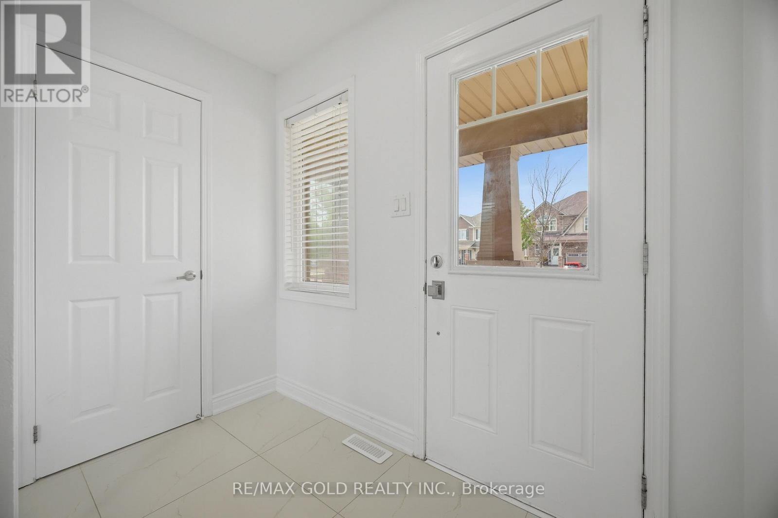 1071 Savoline Boulevard, Milton, Ontario  L9T 8N9 - Photo 12 - W13642448