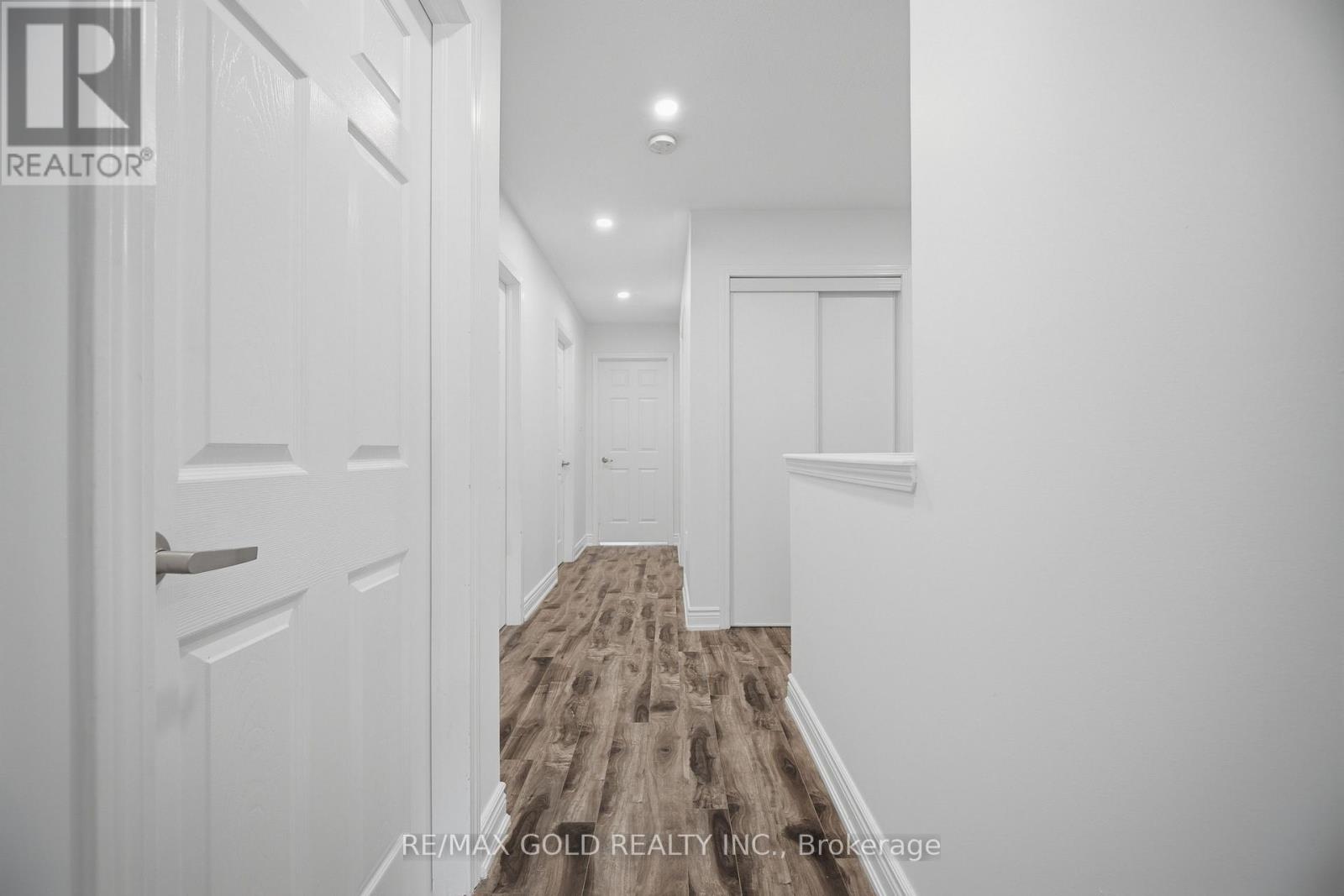 1071 Savoline Boulevard, Milton, Ontario  L9T 8N9 - Photo 4 - W13642448