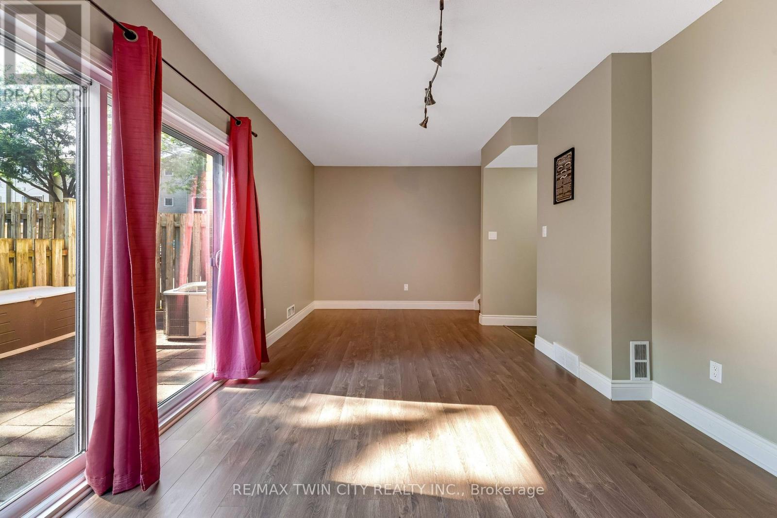 74 - 1990 Wavell Street, London East, Ontario  N5V 4N5 - Photo 4 - X13642416