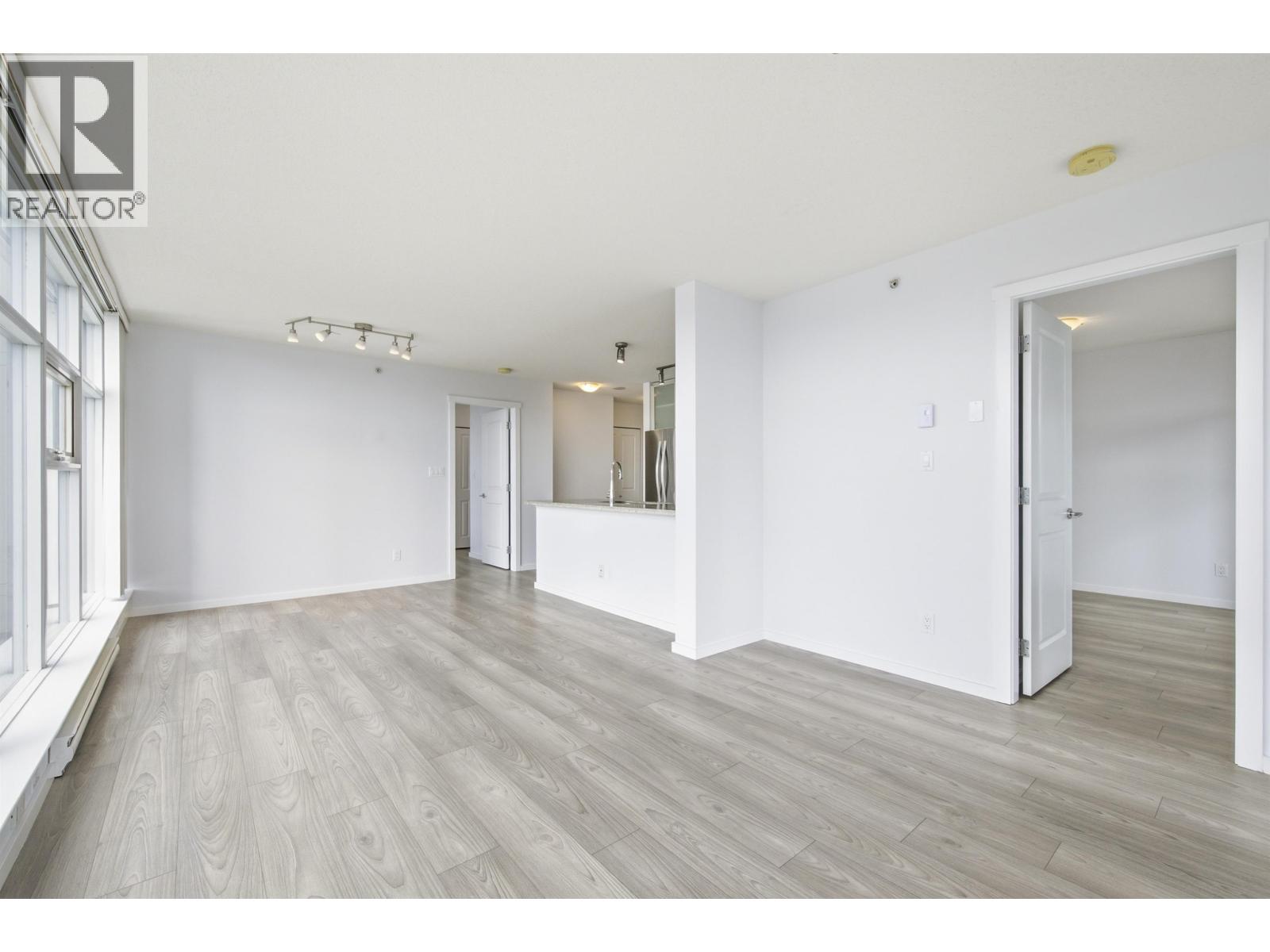 1006 2289 Yukon Crescent, Burnaby, British Columbia  V5C 0B2 - Photo 13 - R3130698