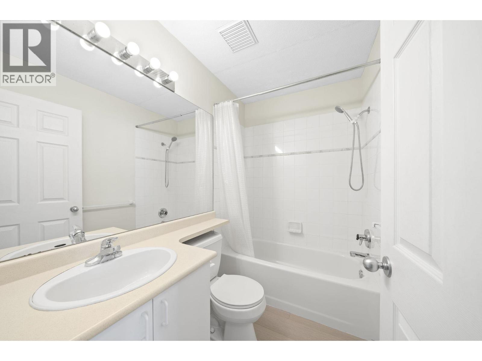 3 12891 Jack Bell Drive, Richmond, British Columbia V6V 2T7 - Photo 26 - R3153061