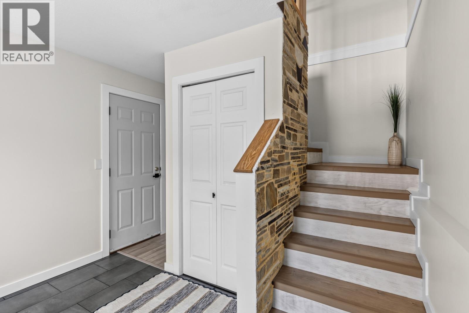 2942 Mcallister Road, West Kelowna, British Columbia  V4T 1G8 - Photo 6 - 10396884