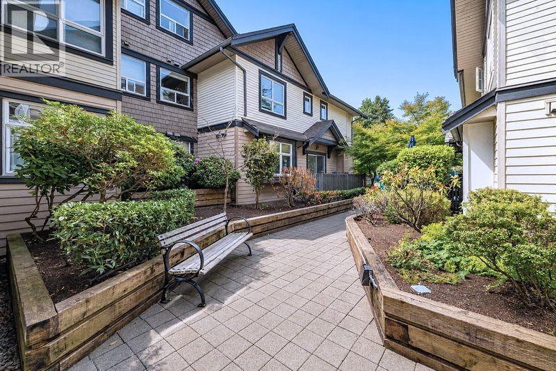 306 4468 Albert Street, Burnaby, British Columbia V5C 2G2 - Photo 3 - R3153080