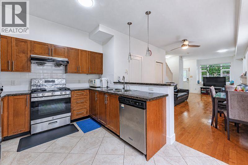 306 4468 Albert Street, Burnaby, British Columbia V5C 2G2 - Photo 12 - R3153080
