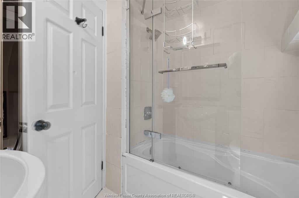 935 Bartlet, Windsor, Ontario  N9G 1V3 - Photo 26 - 26018841