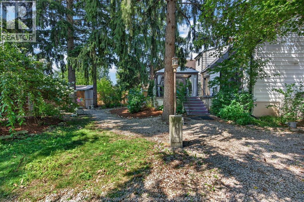 935 Bartlet, Windsor, Ontario  N9G 1V3 - Photo 35 - 26018841