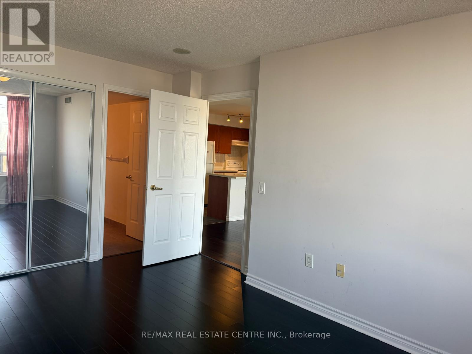 601 - 55 Strathaven Drive, Mississauga, Ontario  L5R 4G9 - Photo 31 - W13225946