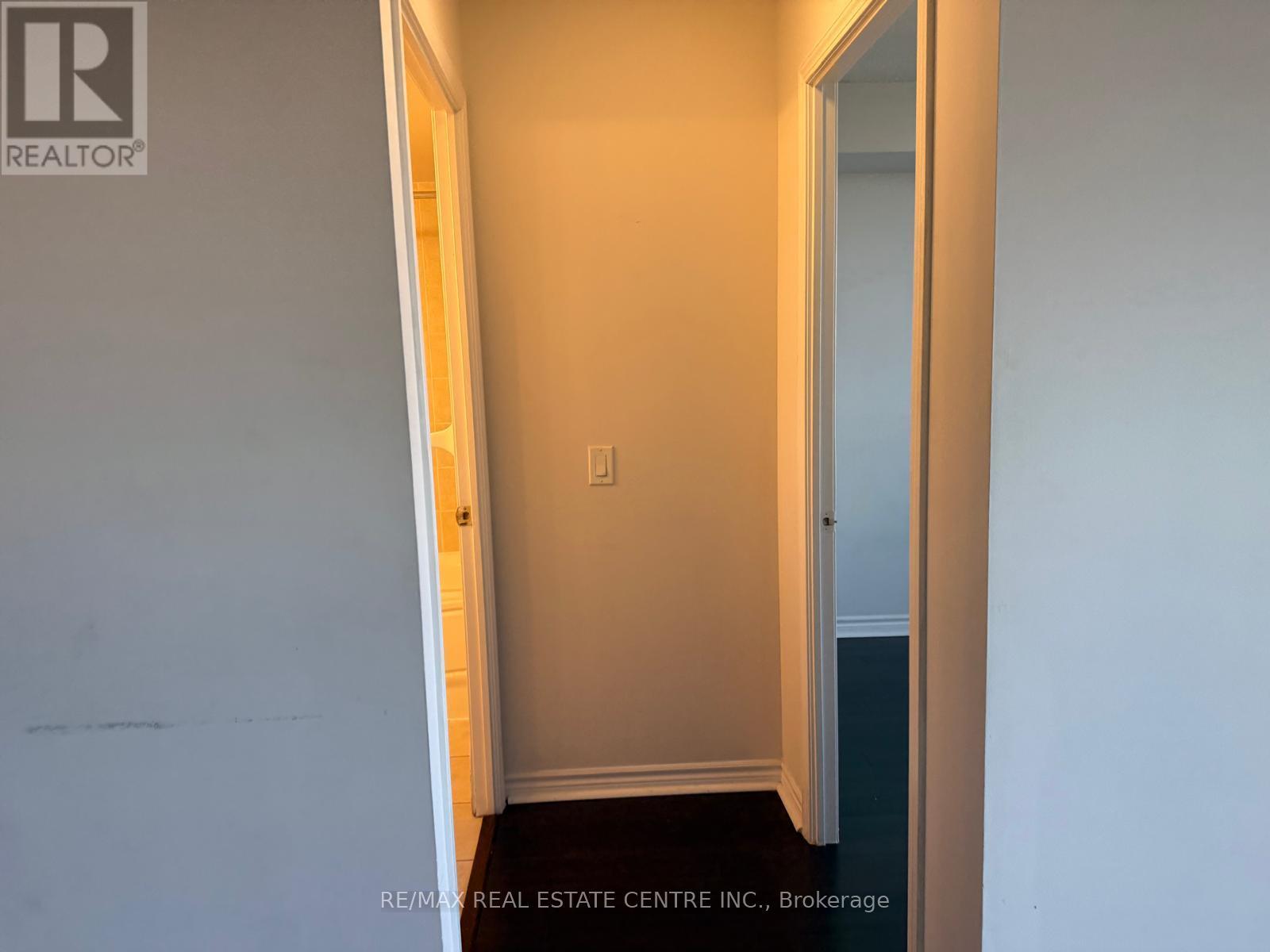 601 - 55 Strathaven Drive, Mississauga, Ontario  L5R 4G9 - Photo 10 - W13225946